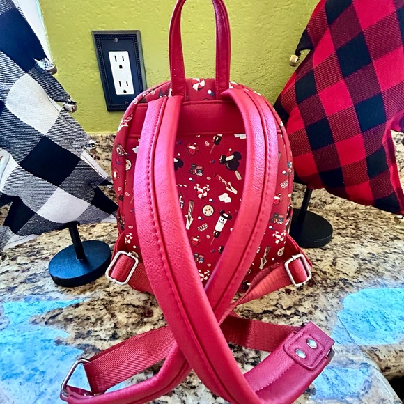 Loungefly Disney “Snacks” Holiday 🎄 Backpack - Picture 4 of 7